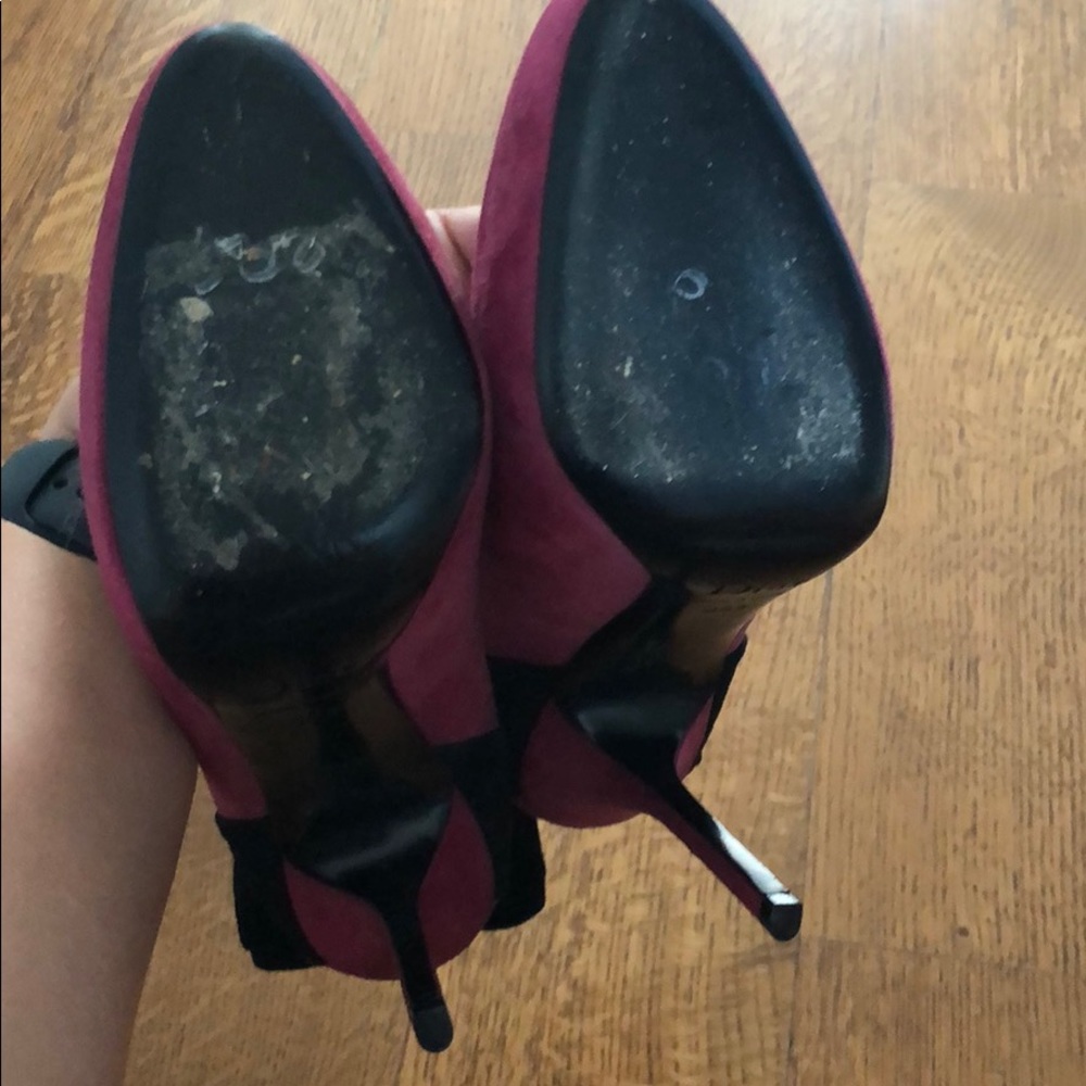 Dior platform heel, very comfortable!!!! - Picture 3 of 3